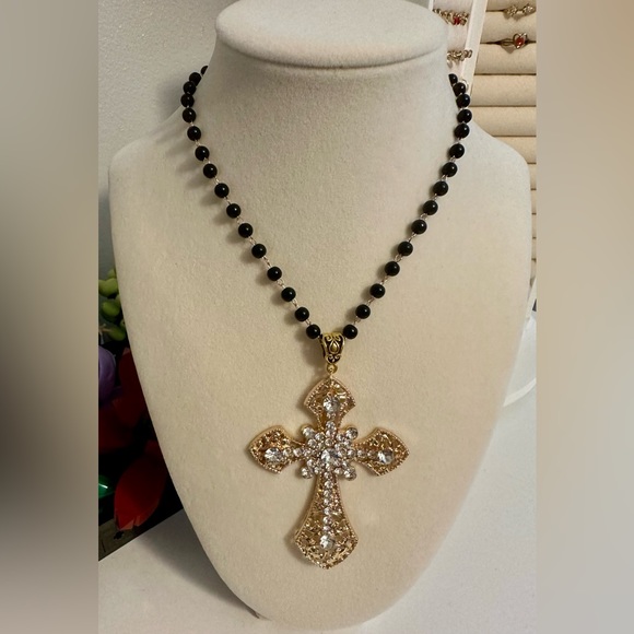 Vintage Gold Tone Gothic Statement Cross Charm Rosary Choker Necklace Brand New - Picture 6 of 11
